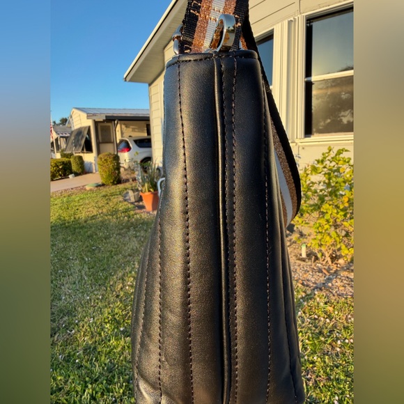 ALDO Black Quilted Set of 2 Shoulder Bag with Gold Details - Picture 7 of 16